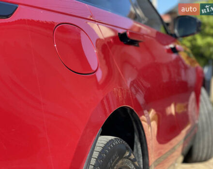Червоний Ленд Ровер Рендж Ровер Велар, об'ємом двигуна 2 л та пробігом 133 тис. км за 34490 $, фото 33 на Automoto.ua