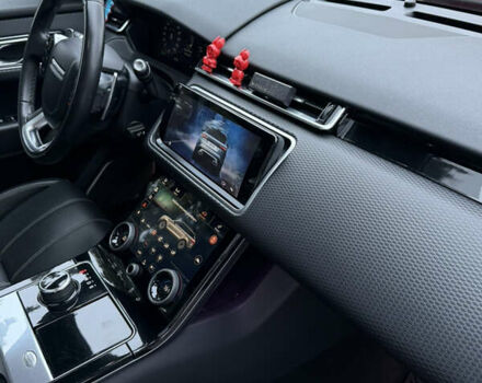 Красный Ленд Ровер Рендж Ровер Велар, объемом двигателя 2 л и пробегом 65 тыс. км за 47000 $, фото 16 на Automoto.ua