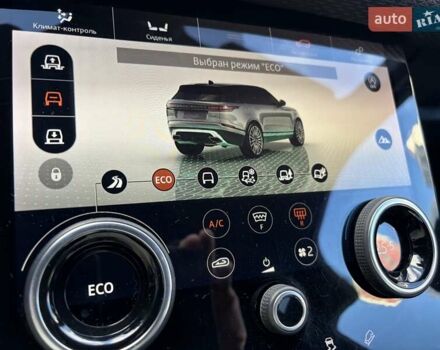 Красный Ленд Ровер Рендж Ровер Велар, объемом двигателя 2 л и пробегом 111 тыс. км за 39333 $, фото 43 на Automoto.ua