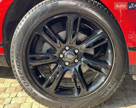 Червоний Ленд Ровер Рендж Ровер Велар, об'ємом двигуна 2 л та пробігом 133 тис. км за 34490 $, фото 30 на Automoto.ua