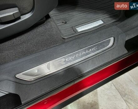 Червоний Ленд Ровер Рендж Ровер Велар, об'ємом двигуна 2 л та пробігом 176 тис. км за 32500 $, фото 64 на Automoto.ua