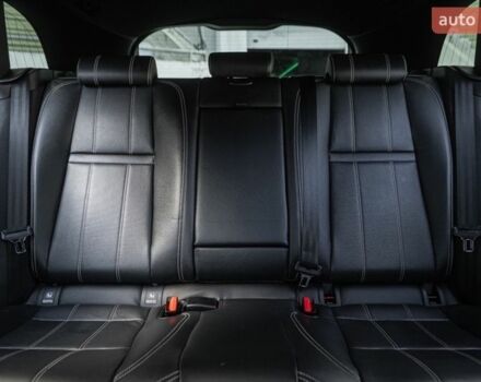 Червоний Ленд Ровер Рендж Ровер Велар, об'ємом двигуна 2 л та пробігом 82 тис. км за 38900 $, фото 21 на Automoto.ua