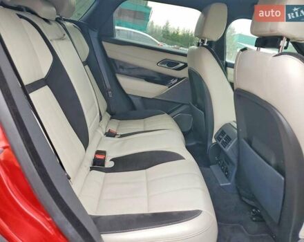 Красный Ленд Ровер Рендж Ровер Велар, объемом двигателя 2 л и пробегом 140 тыс. км за 10900 $, фото 10 на Automoto.ua