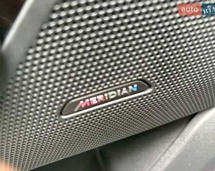 Красный Ленд Ровер Рендж Ровер Велар, объемом двигателя 2 л и пробегом 111 тыс. км за 39933 $, фото 15 на Automoto.ua