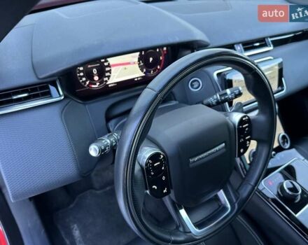 Червоний Ленд Ровер Рендж Ровер Велар, об'ємом двигуна 2 л та пробігом 97 тис. км за 35500 $, фото 16 на Automoto.ua