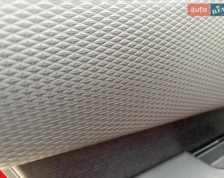 Червоний Ленд Ровер Рендж Ровер Велар, об'ємом двигуна 2 л та пробігом 99 тис. км за 43222 $, фото 23 на Automoto.ua