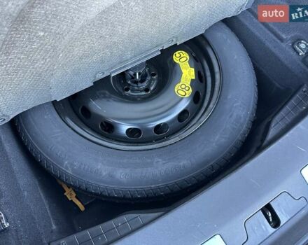 Червоний Ленд Ровер Рендж Ровер Велар, об'ємом двигуна 2 л та пробігом 97 тис. км за 35500 $, фото 33 на Automoto.ua