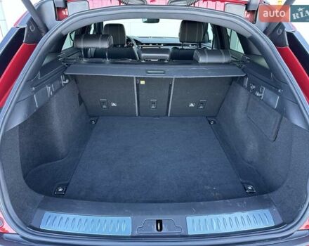 Червоний Ленд Ровер Рендж Ровер Велар, об'ємом двигуна 2 л та пробігом 97 тис. км за 35500 $, фото 31 на Automoto.ua