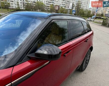 Червоний Ленд Ровер Рендж Ровер Велар, об'ємом двигуна 2 л та пробігом 100 тис. км за 31500 $, фото 9 на Automoto.ua