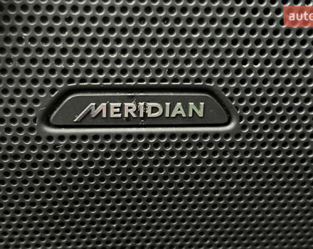 Червоний Ленд Ровер Рендж Ровер Велар, об'ємом двигуна 2 л та пробігом 145 тис. км за 30900 $, фото 20 на Automoto.ua