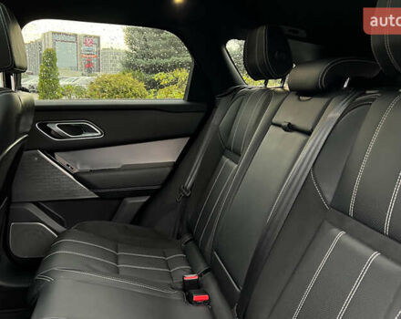 Червоний Ленд Ровер Рендж Ровер Велар, об'ємом двигуна 2 л та пробігом 91 тис. км за 30750 $, фото 25 на Automoto.ua