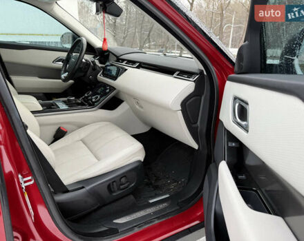 Червоний Ленд Ровер Рендж Ровер Велар, об'ємом двигуна 2 л та пробігом 145 тис. км за 28499 $, фото 12 на Automoto.ua