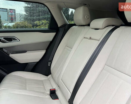 Червоний Ленд Ровер Рендж Ровер Велар, об'ємом двигуна 2 л та пробігом 145 тис. км за 30900 $, фото 24 на Automoto.ua