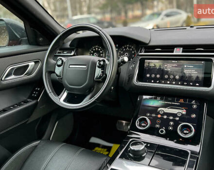 Червоний Ленд Ровер Рендж Ровер Велар, об'ємом двигуна 2 л та пробігом 91 тис. км за 30750 $, фото 24 на Automoto.ua