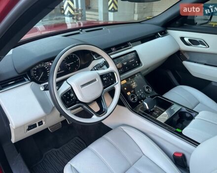 Червоний Ленд Ровер Рендж Ровер Велар, об'ємом двигуна 2 л та пробігом 31 тис. км за 59700 $, фото 34 на Automoto.ua