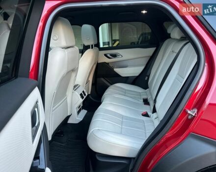 Червоний Ленд Ровер Рендж Ровер Велар, об'ємом двигуна 2 л та пробігом 31 тис. км за 59700 $, фото 37 на Automoto.ua