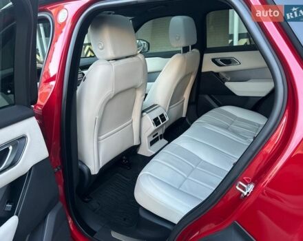 Червоний Ленд Ровер Рендж Ровер Велар, об'ємом двигуна 2 л та пробігом 31 тис. км за 59700 $, фото 38 на Automoto.ua