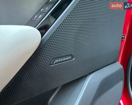 Червоний Ленд Ровер Рендж Ровер Велар, об'ємом двигуна 2 л та пробігом 31 тис. км за 59700 $, фото 47 на Automoto.ua