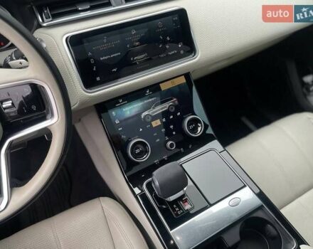 Червоний Ленд Ровер Рендж Ровер Велар, об'ємом двигуна 2 л та пробігом 30 тис. км за 72000 $, фото 12 на Automoto.ua