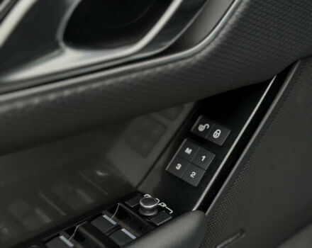 Ленд Ровер Рендж Ровер Велар 2017 в Тернополе на Automoto.ua Ленд Ровер Рендж Ровер Велар, объемом двигателя 2 л и пробегом 149 тыс. км за 31500 $, фото 15 на Automoto.ua