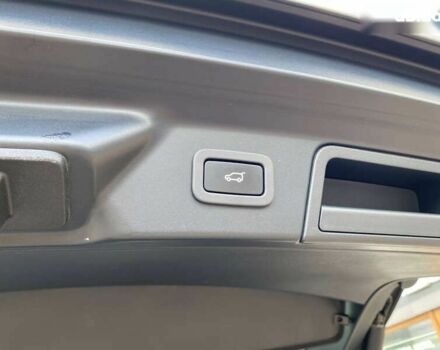 Ленд Ровер Рендж Ровер Велар, объемом двигателя 3 л и пробегом 185 тыс. км за 39900 $, фото 24 на Automoto.ua