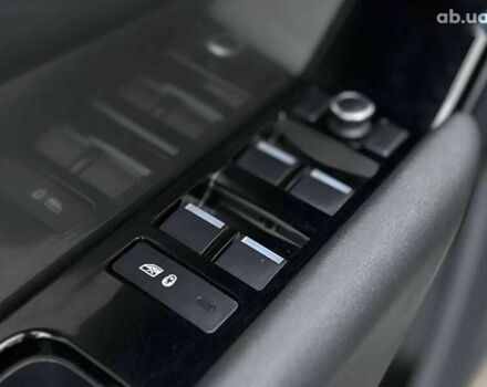 Ленд Ровер Рендж Ровер Велар, объемом двигателя 2 л и пробегом 127 тыс. км за 27900 $, фото 17 на Automoto.ua
