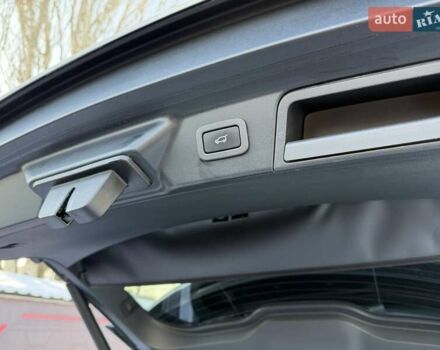 Ленд Ровер Рендж Ровер Велар, об'ємом двигуна 3 л та пробігом 104 тис. км за 37500 $, фото 33 на Automoto.ua