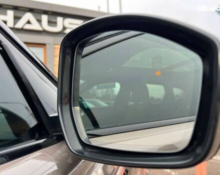 Ленд Ровер Рендж Ровер Велар, объемом двигателя 3 л и пробегом 87 тыс. км за 39900 $, фото 29 на Automoto.ua