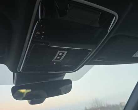 Ленд Ровер Рендж Ровер Велар, объемом двигателя 2 л и пробегом 105 тыс. км за 39999 $, фото 11 на Automoto.ua