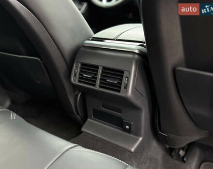 Ленд Ровер Рендж Ровер Велар, объемом двигателя 2 л и пробегом 44 тыс. км за 48500 $, фото 15 на Automoto.ua