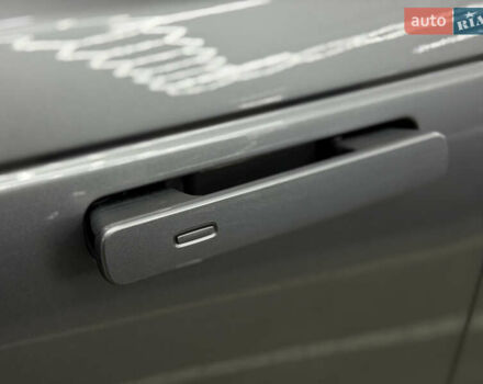 Ленд Ровер Рендж Ровер Велар, об'ємом двигуна 3 л та пробігом 113 тис. км за 42000 $, фото 5 на Automoto.ua