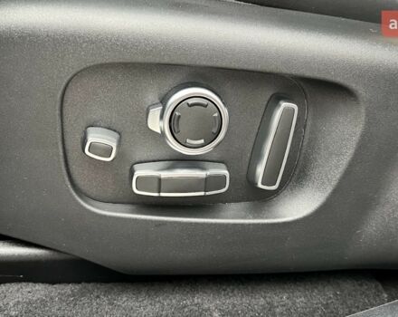 Ленд Ровер Рендж Ровер Велар, объемом двигателя 3 л и пробегом 0 тыс. км за 101314 $, фото 12 на Automoto.ua