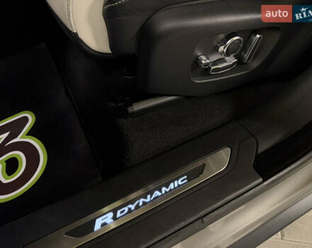 Серый Ленд Ровер Рендж Ровер Велар, объемом двигателя 3 л и пробегом 113 тыс. км за 38000 $, фото 43 на Automoto.ua