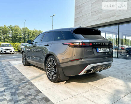 Серый Ленд Ровер Рендж Ровер Велар, объемом двигателя 3 л и пробегом 87 тыс. км за 39499 $, фото 7 на Automoto.ua