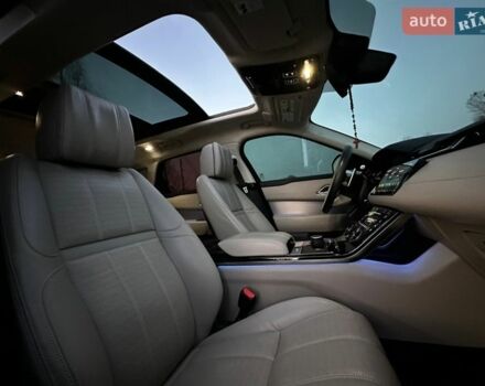 Серый Ленд Ровер Рендж Ровер Велар, объемом двигателя 3 л и пробегом 106 тыс. км за 39500 $, фото 44 на Automoto.ua