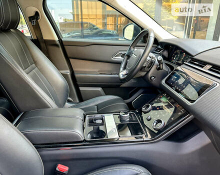 Серый Ленд Ровер Рендж Ровер Велар, объемом двигателя 3 л и пробегом 87 тыс. км за 39499 $, фото 17 на Automoto.ua