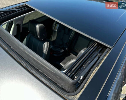 Серый Ленд Ровер Рендж Ровер Велар, объемом двигателя 3 л и пробегом 89 тыс. км за 40500 $, фото 30 на Automoto.ua