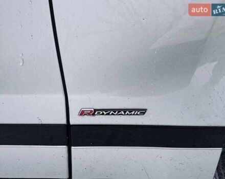 Серый Ленд Ровер Рендж Ровер Велар, объемом двигателя 2 л и пробегом 83 тыс. км за 38900 $, фото 9 на Automoto.ua