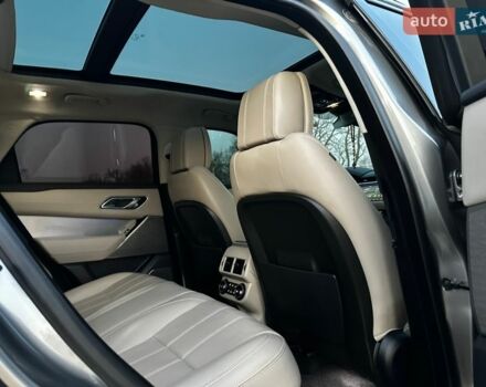 Серый Ленд Ровер Рендж Ровер Велар, объемом двигателя 3 л и пробегом 106 тыс. км за 39500 $, фото 34 на Automoto.ua