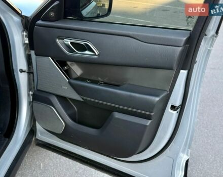 Серый Ленд Ровер Рендж Ровер Велар, объемом двигателя 2 л и пробегом 129 тыс. км за 32000 $, фото 23 на Automoto.ua