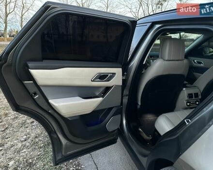 Серый Ленд Ровер Рендж Ровер Велар, объемом двигателя 3 л и пробегом 106 тыс. км за 39500 $, фото 30 на Automoto.ua