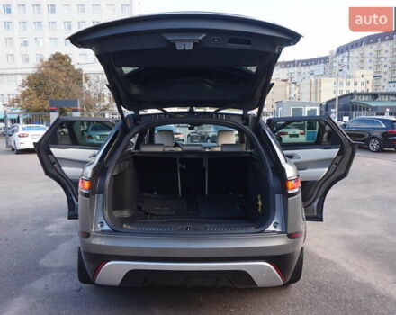 Серый Ленд Ровер Рендж Ровер Велар, объемом двигателя 2 л и пробегом 26 тыс. км за 44000 $, фото 36 на Automoto.ua