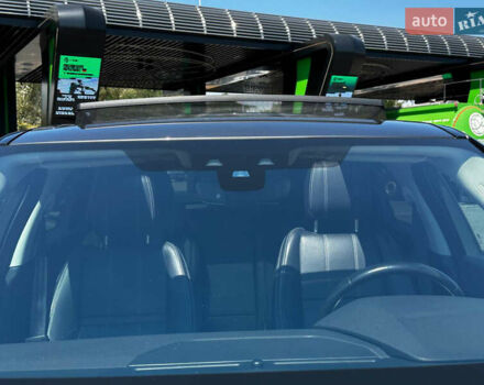 Сірий Ленд Ровер Рендж Ровер Велар, об'ємом двигуна 3 л та пробігом 89 тис. км за 39500 $, фото 47 на Automoto.ua