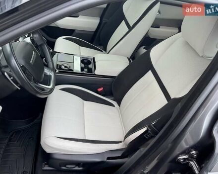 Сірий Ленд Ровер Рендж Ровер Велар, об'ємом двигуна 2 л та пробігом 93 тис. км за 43500 $, фото 19 на Automoto.ua