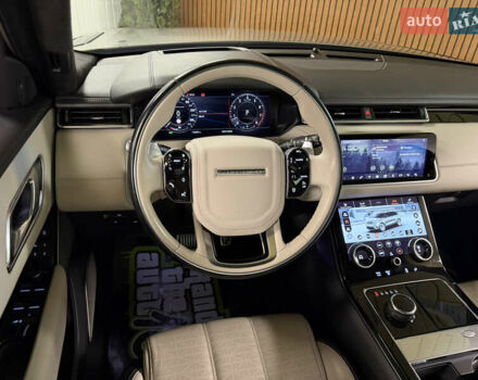 Серый Ленд Ровер Рендж Ровер Велар, объемом двигателя 3 л и пробегом 113 тыс. км за 38000 $, фото 12 на Automoto.ua