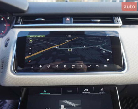 Серый Ленд Ровер Рендж Ровер Велар, объемом двигателя 2 л и пробегом 26 тыс. км за 44000 $, фото 51 на Automoto.ua