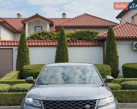 Сірий Ленд Ровер Рендж Ровер Велар, об'ємом двигуна 2 л та пробігом 140 тис. км за 32999 $, фото 1 на Automoto.ua