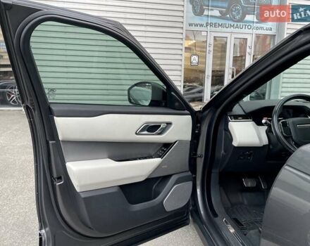 Сірий Ленд Ровер Рендж Ровер Велар, об'ємом двигуна 2 л та пробігом 93 тис. км за 43500 $, фото 14 на Automoto.ua