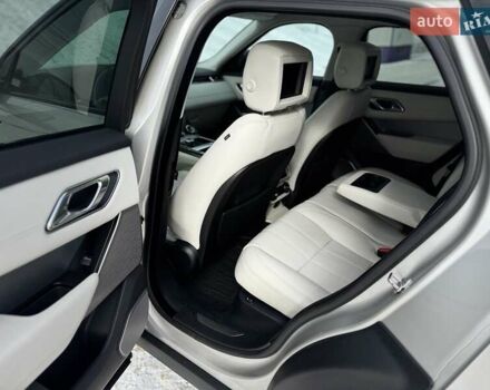 Сірий Ленд Ровер Рендж Ровер Велар, об'ємом двигуна 2 л та пробігом 137 тис. км за 33500 $, фото 34 на Automoto.ua