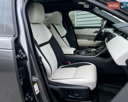 Сірий Ленд Ровер Рендж Ровер Велар, об'ємом двигуна 2 л та пробігом 93 тис. км за 43500 $, фото 51 на Automoto.ua